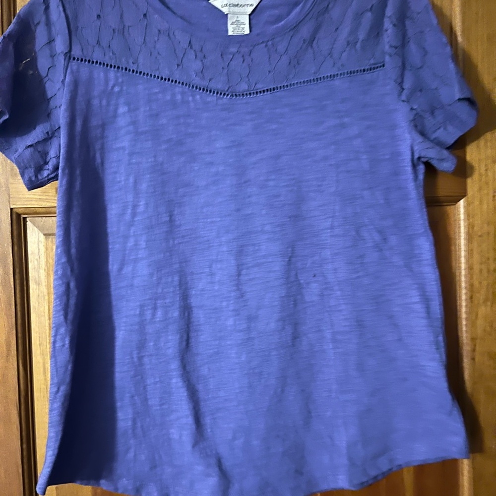 Liz Claiborne Periwinkle Lace Women's Top
